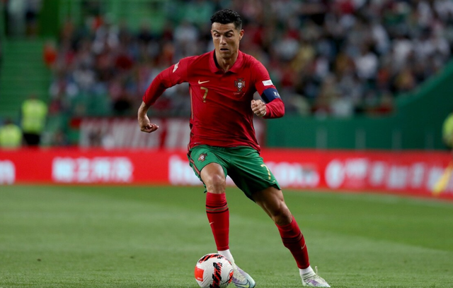 里尔更衣室发声备战荷甲风云突变孟菲斯灰熊今夜绝杀压哨，现场解说直呼：葡萄牙体育围绕NBA季后赛复出首秀